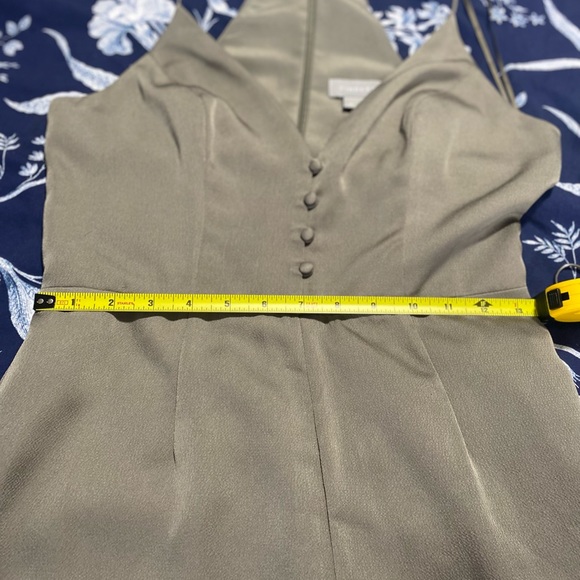 Finders Silky Jumpsuit Wide Legs Spaguetti Straps Metalic Olive Size M - Picture 5 of 10